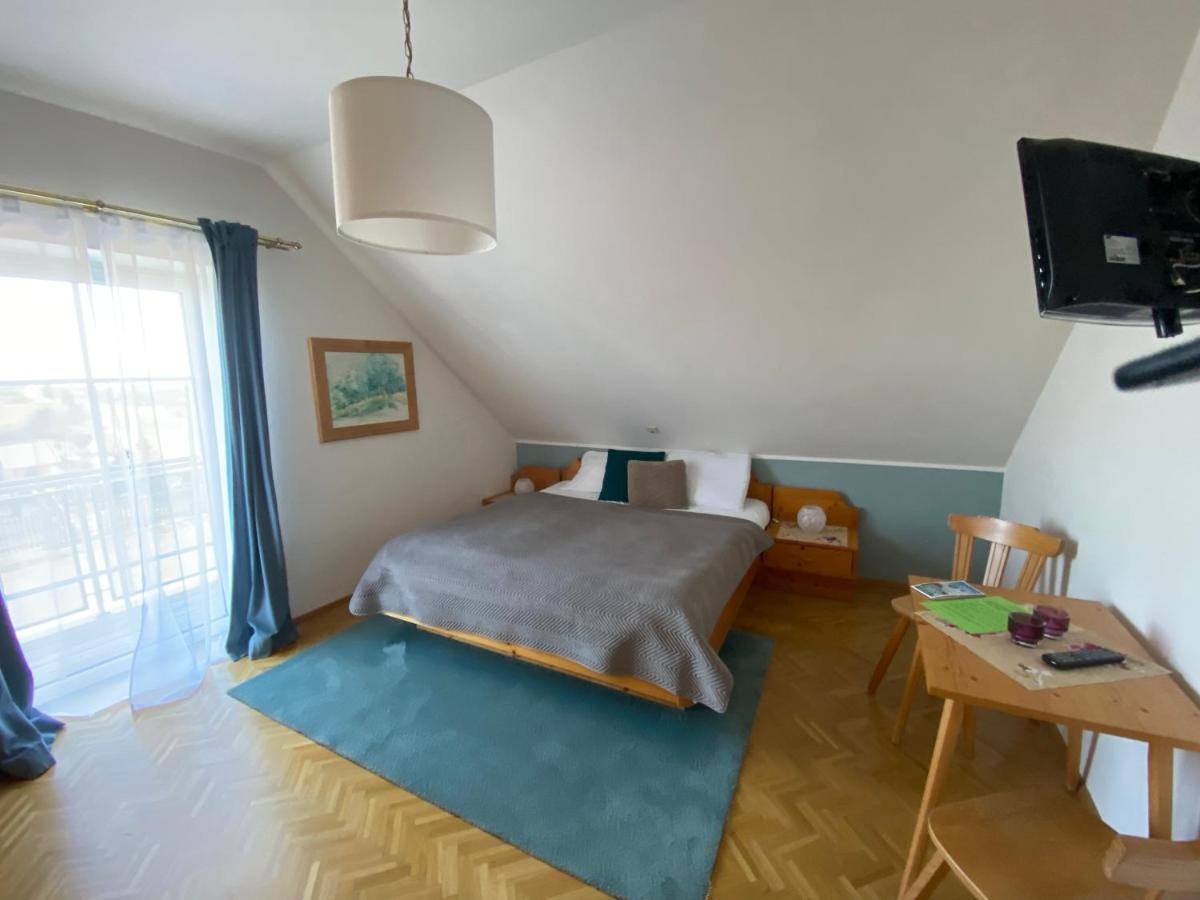 Pension Rucksackpeter Hohenbrugg an der Raab Exterior photo